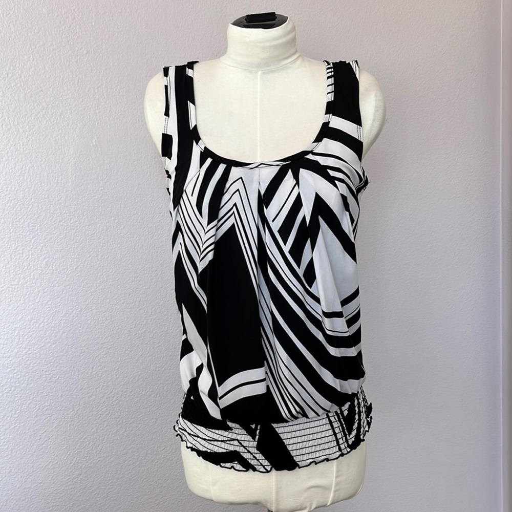 Beautiful Sleeveless Blouse